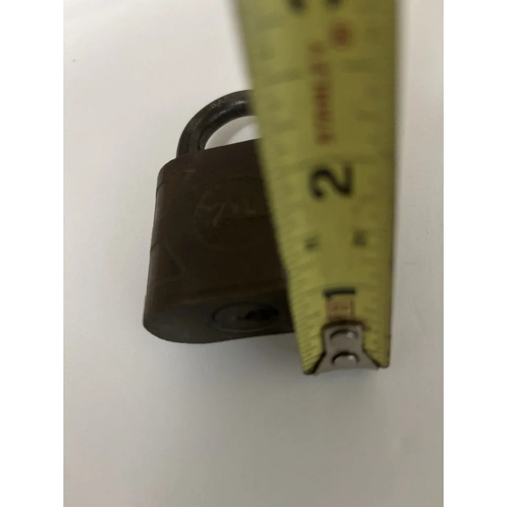 N/A yale padlock